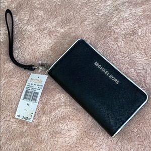 Michael Kors Jet Set Travel Black Wristlet Wallet